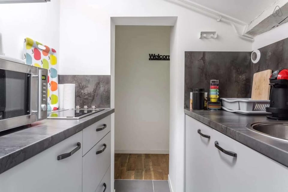 Kitchen or kitchenette, pet friendly, stove