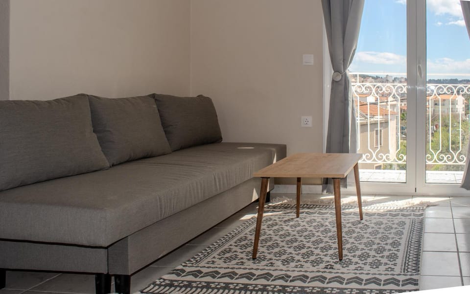View (from property/room), Living room, Seating area