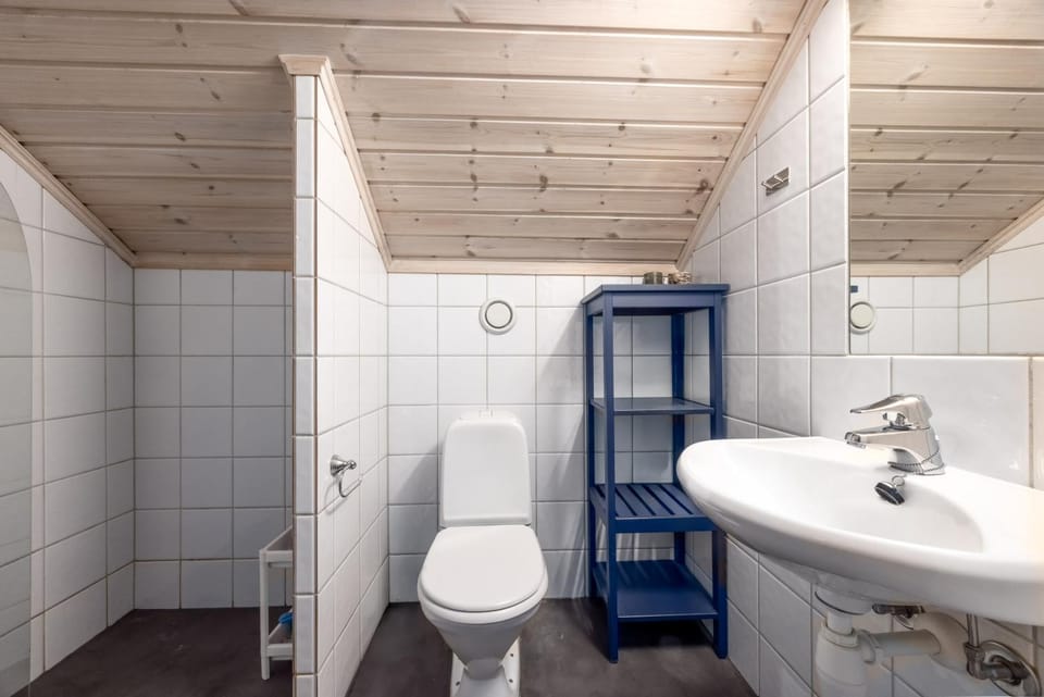 Toilet, Bathroom