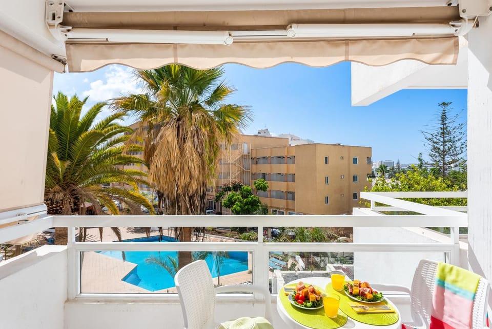 View (from property/room), Pool view