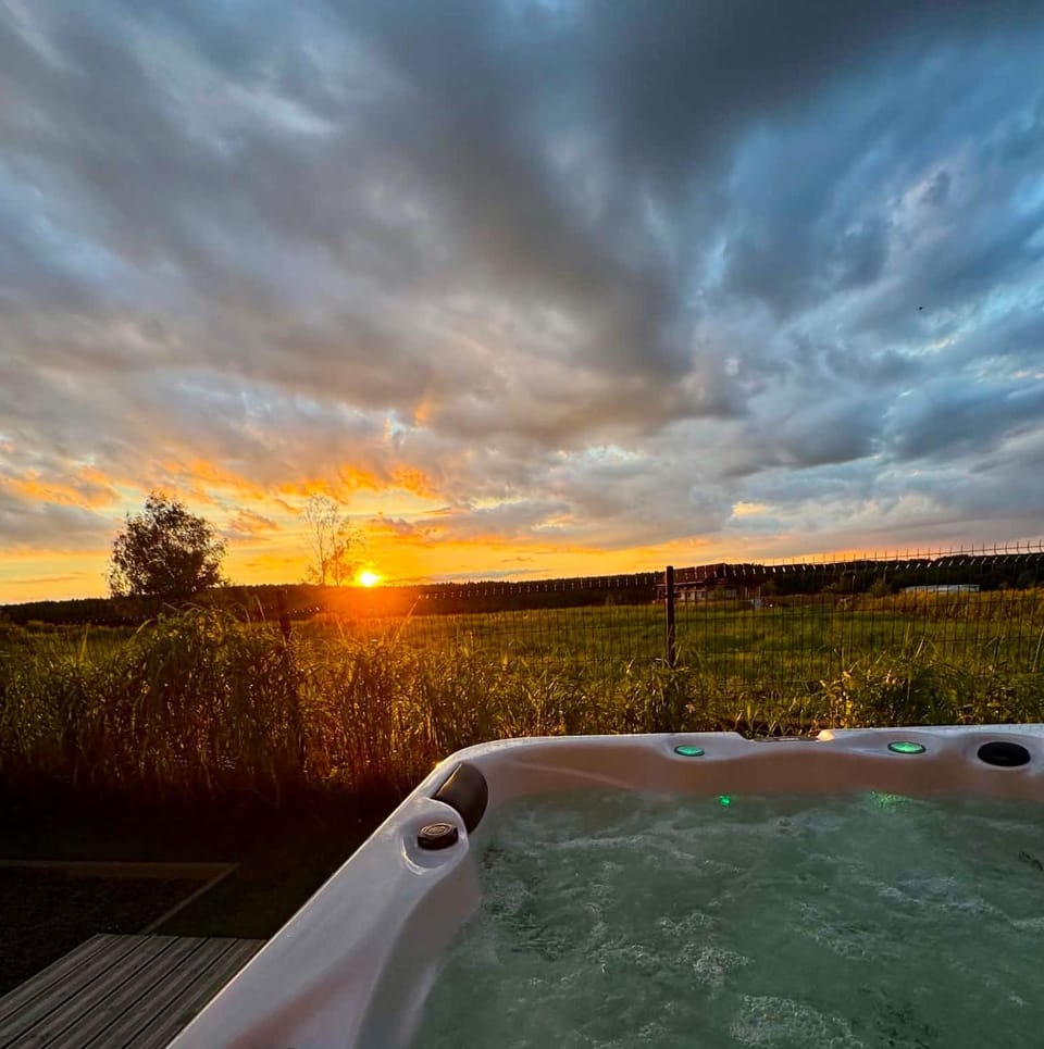 Natural landscape, Hot Tub, Sunset