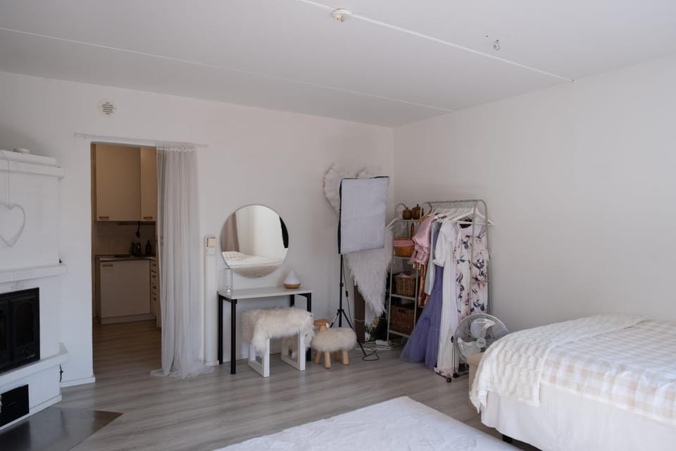 Tunnelmallinen studio Nurmijärven keskustassa Apartment in Uusimaa