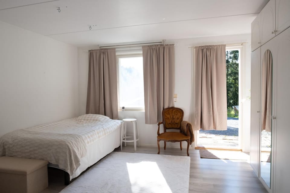 Tunnelmallinen studio Nurmijärven keskustassa Apartment in Uusimaa