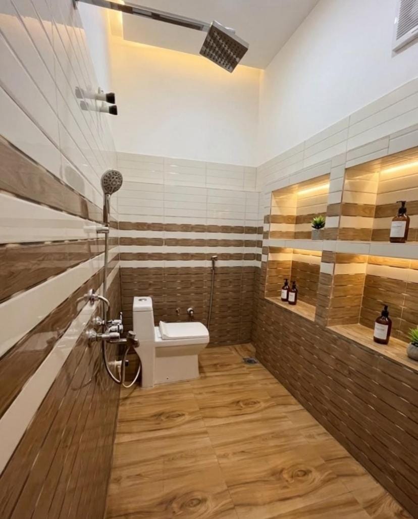 Couple Friendly Room in a Private Apartment Apartment in Uttar Pradesh