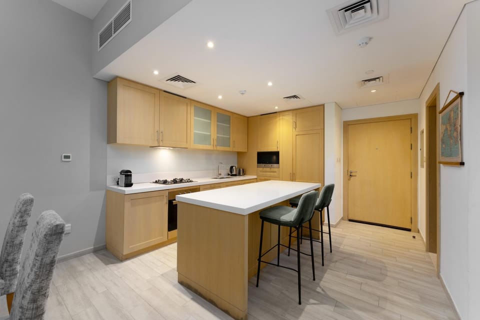 Kitchen or kitchenette, Dining area, oven, stove, air conditioner