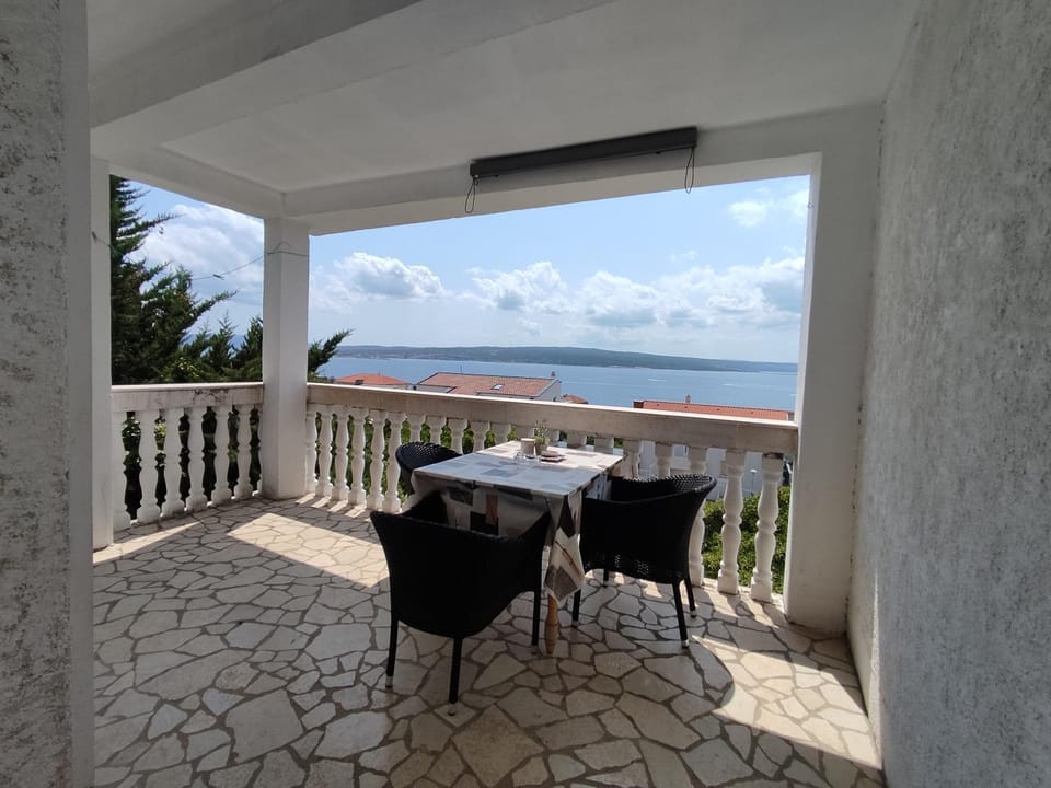 Day, Natural landscape, View (from property/room), Balcony/Terrace, Dining area, Sea view
