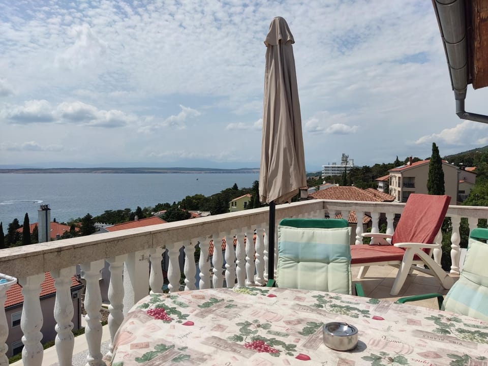 Seating area, Sea view