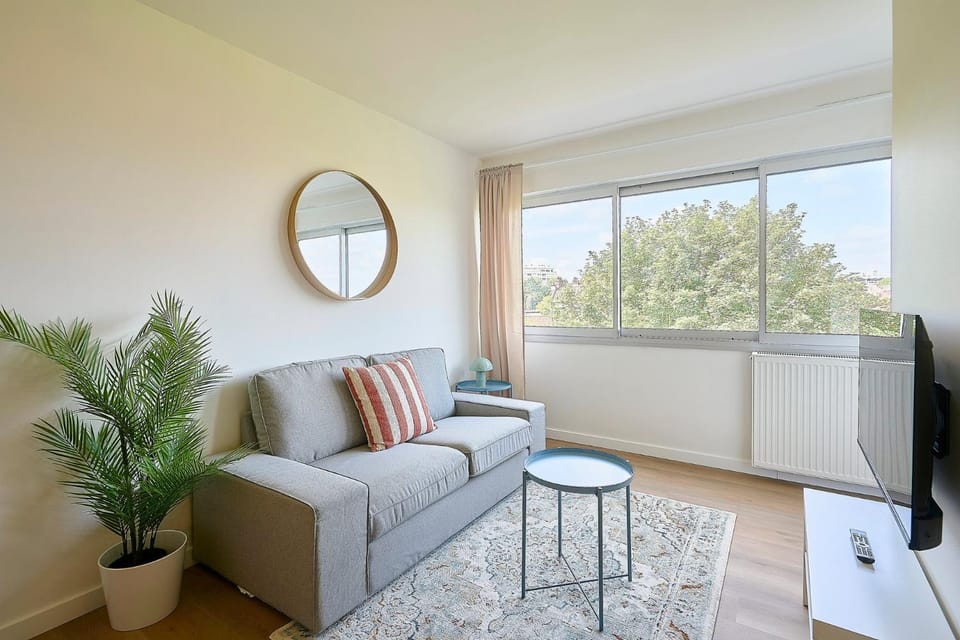 One-bedroom apartment near the tram with parking Apartment in Lille