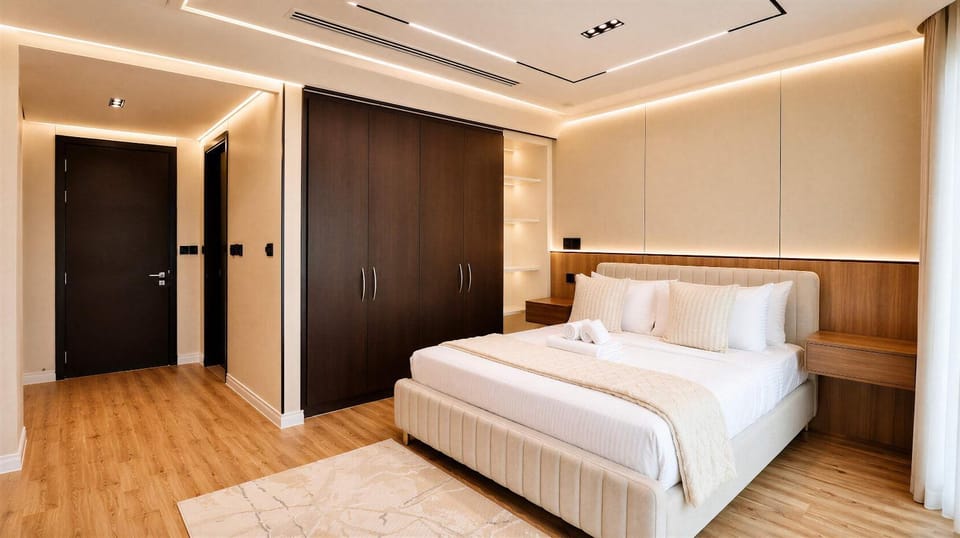 Bed, Bedroom, towels, wardrobe