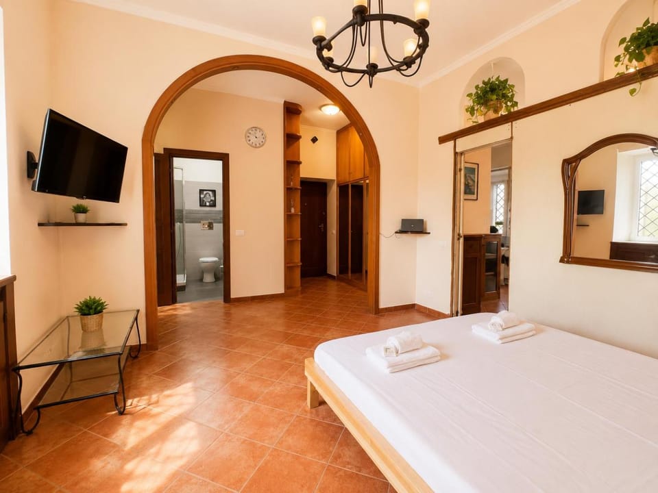TV and multimedia, Bedroom, towels