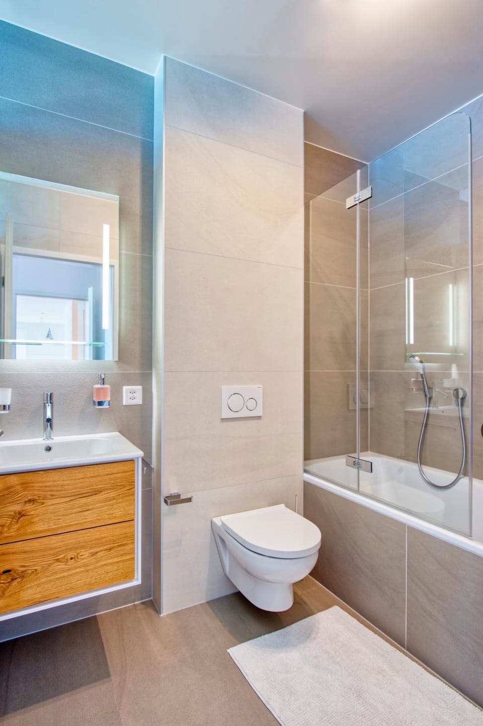 Bathroom, Bath