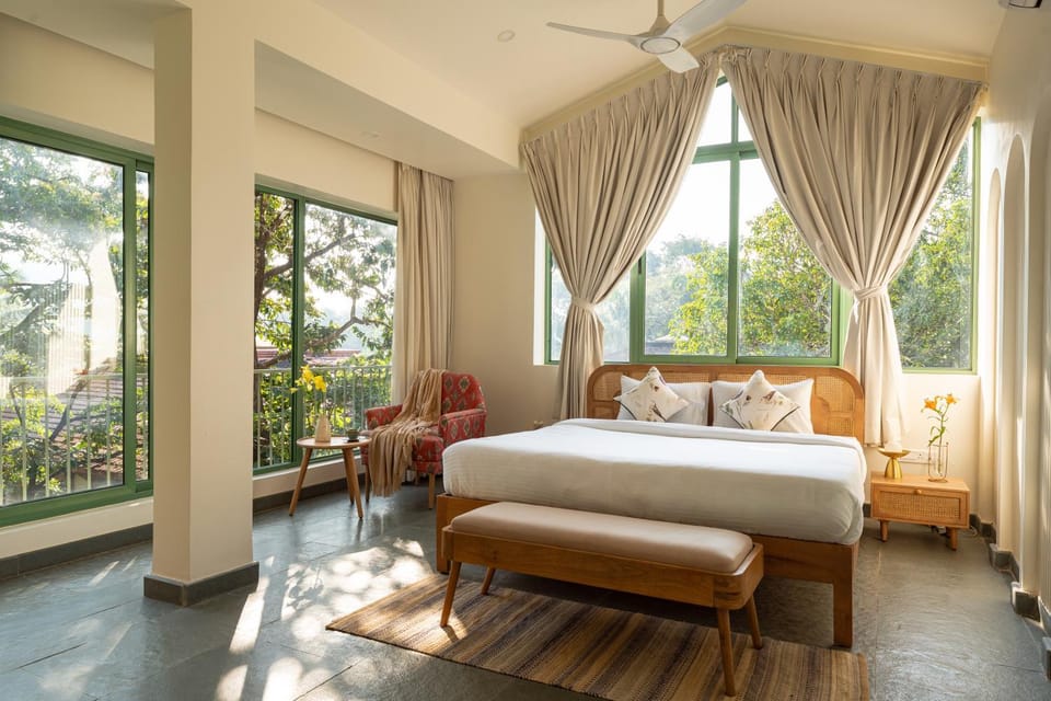 Bed, Photo of the whole room, Bedroom