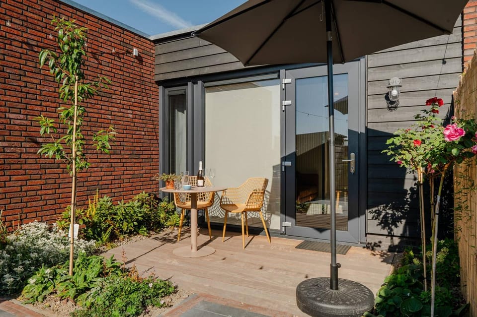 Holiday home in Arnemuiden - Atelier Azure - Slaak 39 Inn in Zeeland, Netherlands