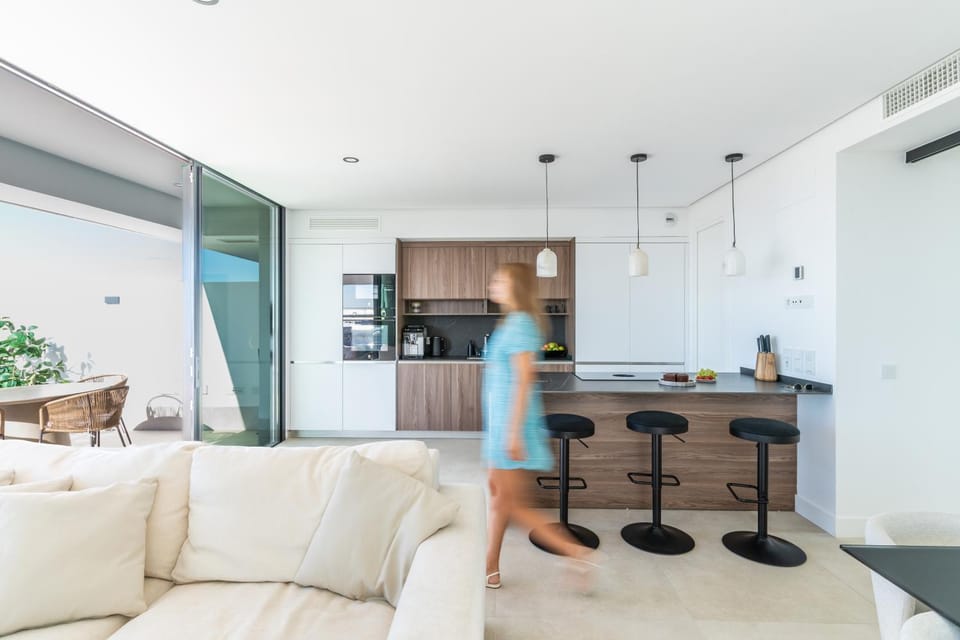 Kitchen or kitchenette, Living room, Seating area, Dining area, oven, stove