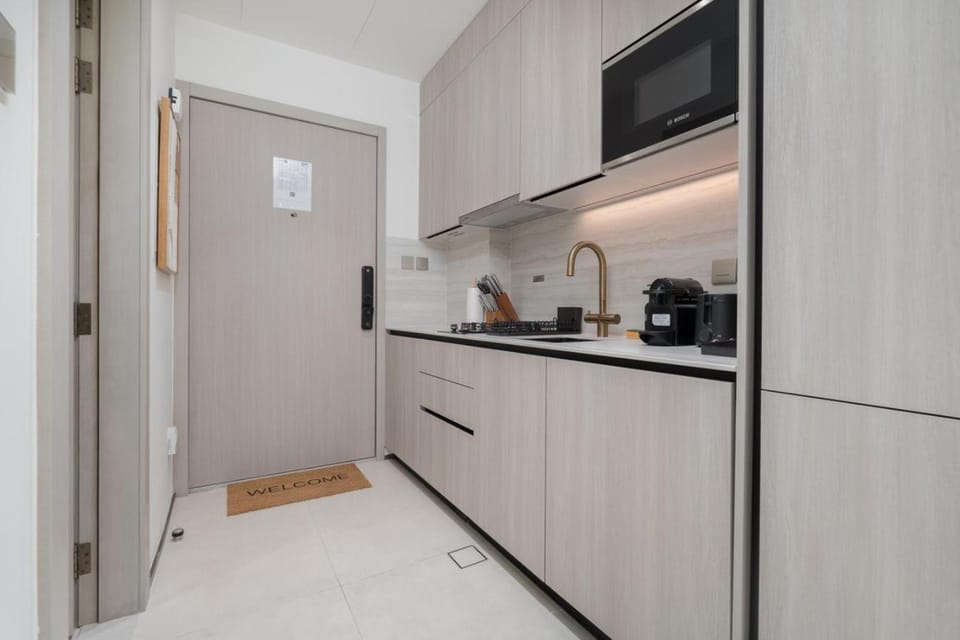 Cozy Modern Studio, JVC, Perfect Dubai Getaway Apartment in Dubai