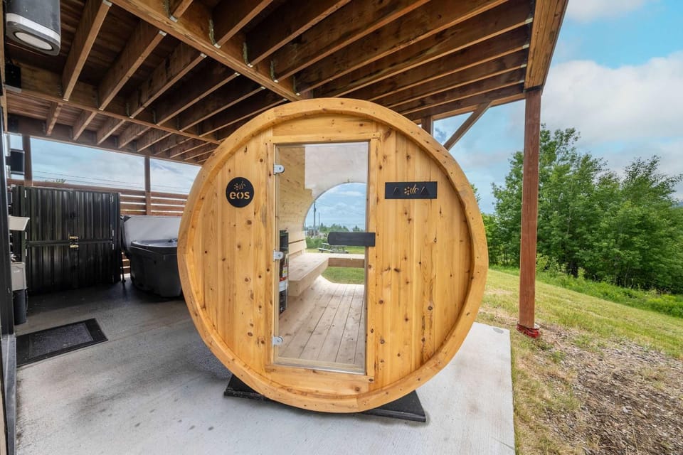 Spa & Nature - L'Etreinte du Fleuve et des Cimes Chalet in Baie-Saint-Paul