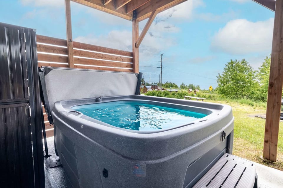 Spa & Nature - L'Etreinte du Fleuve et des Cimes Chalet in Baie-Saint-Paul