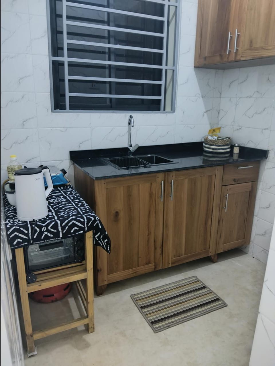 Simple and Cozy Apartment in City of Dar es Salaam