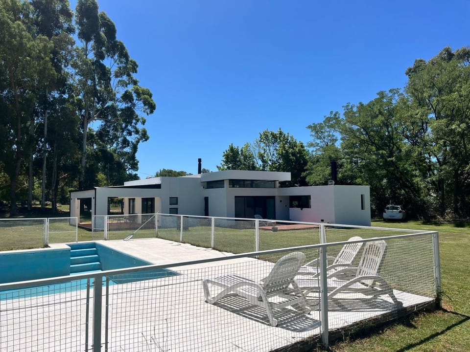 La quinta de Arana House in Buenos Aires Province