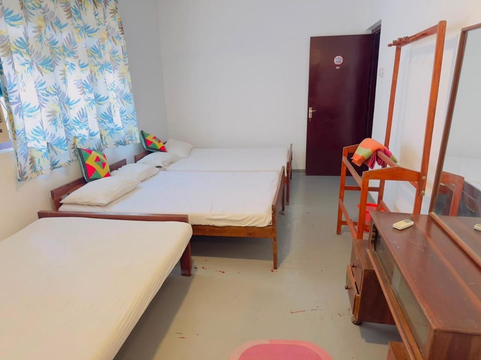 Royal Inn Anuradhapura Bed and Breakfast in Sri Lanka