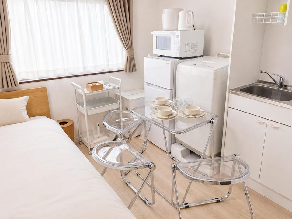Kitchen or kitchenette, Photo of the whole room, Dining area