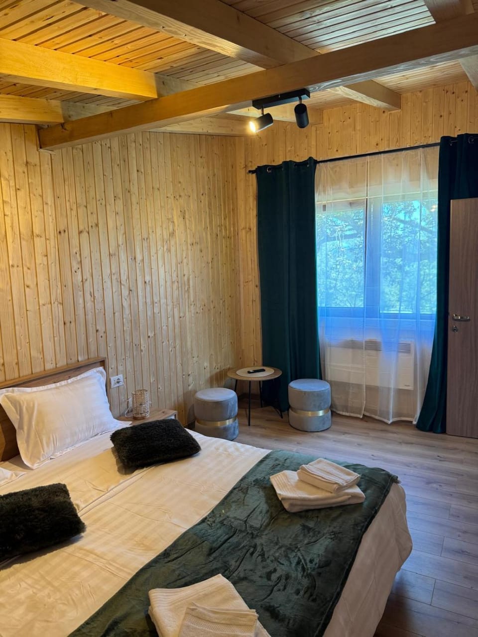 Bran Forest Hideaway House in Bran