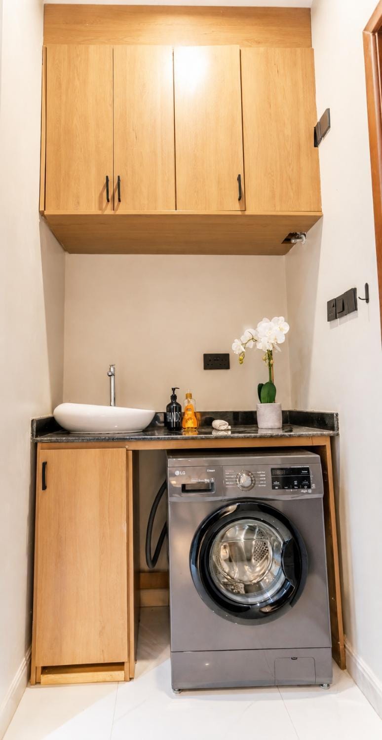 Modern 1BR Near Acacia Mall 24hours Power Free Parking Apartment in Kampala