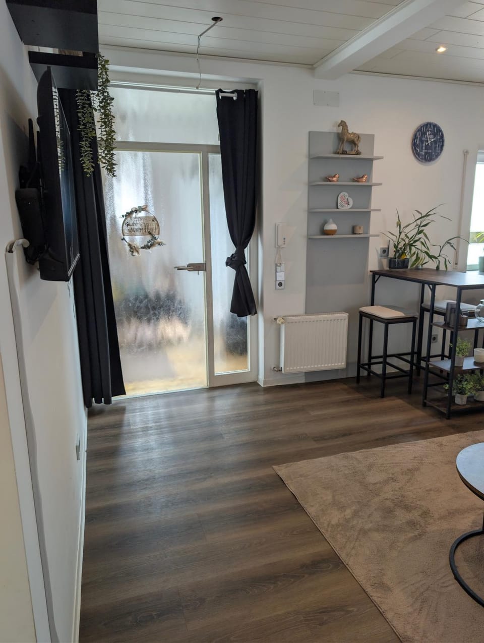Moderne & möblierte 60qm Wohnung Apartment in Baden-Württemberg
