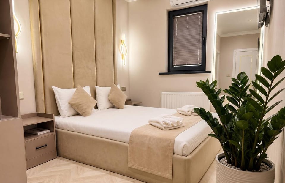 Bed, Photo of the whole room, Bedroom, towels, wardrobe
