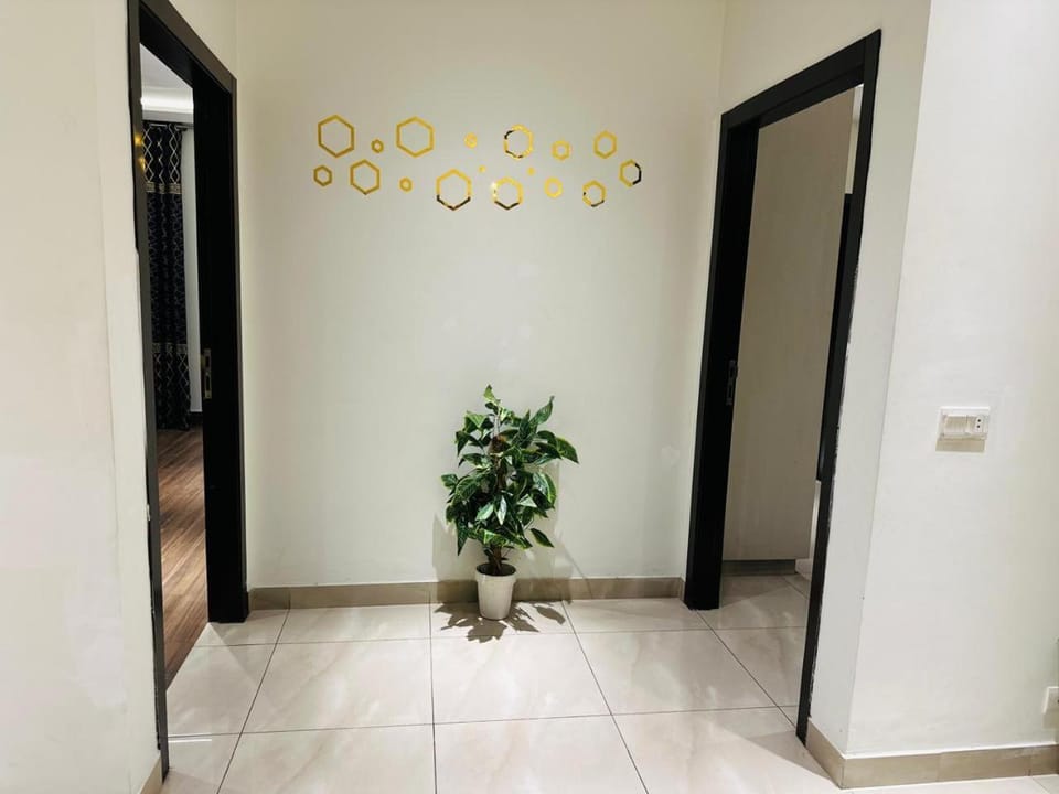 Spacious 2BR Apartment Zameen Aurum Gulberg Apartment in Lahore