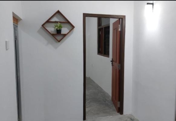 Pearl crown paradise room to rent Bed and Breakfast in Negombo