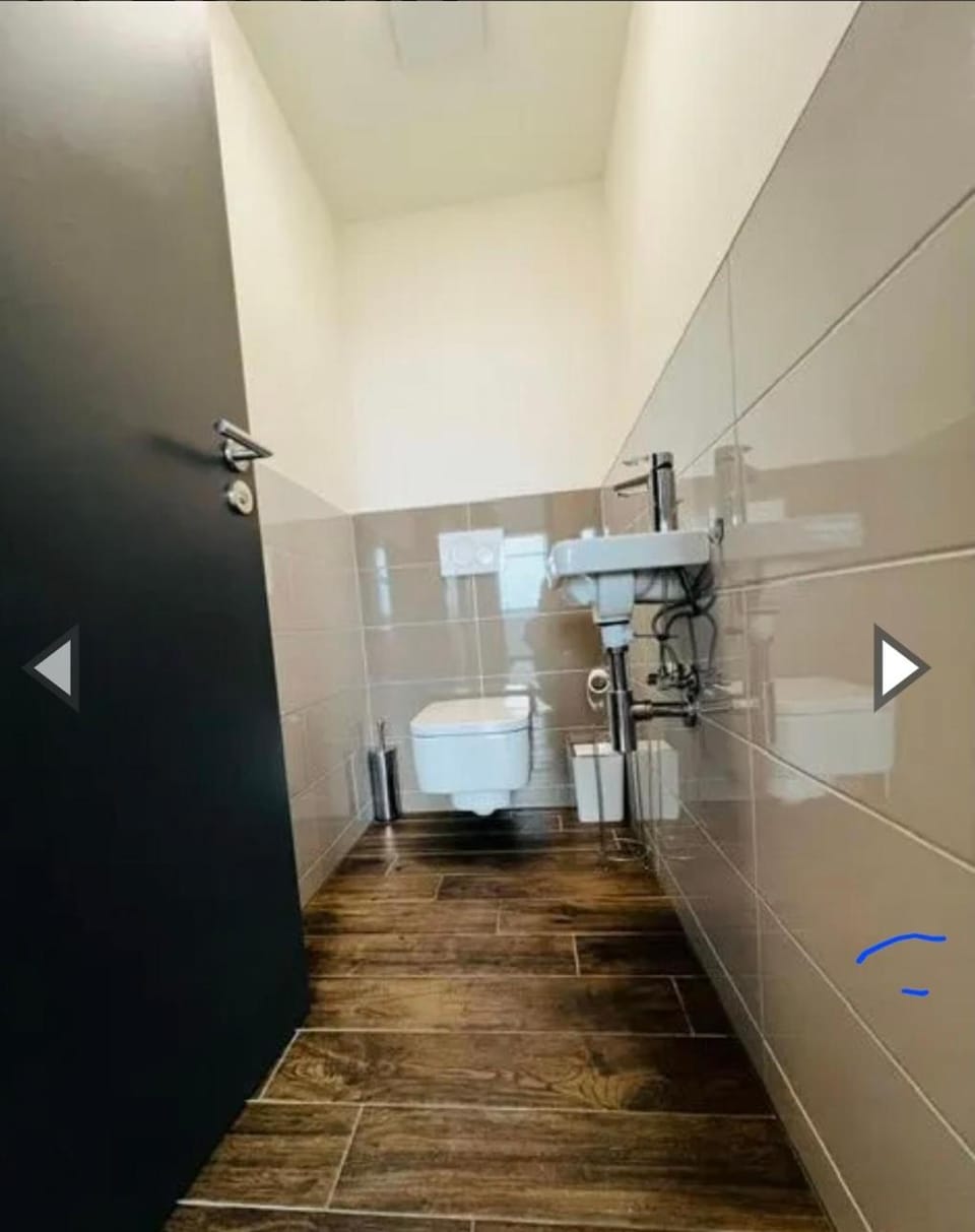 Top Apartmán Bajkalská 2c 2-samostatne izby Apartment in Bratislava