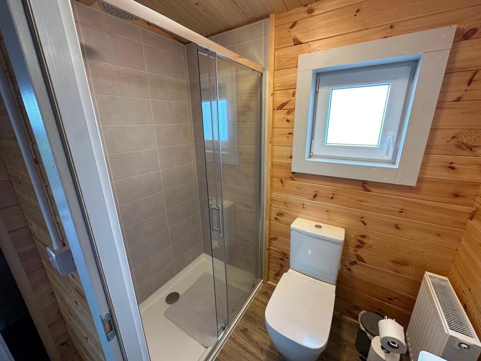 Fisherman log cabin Cabin in Doolin