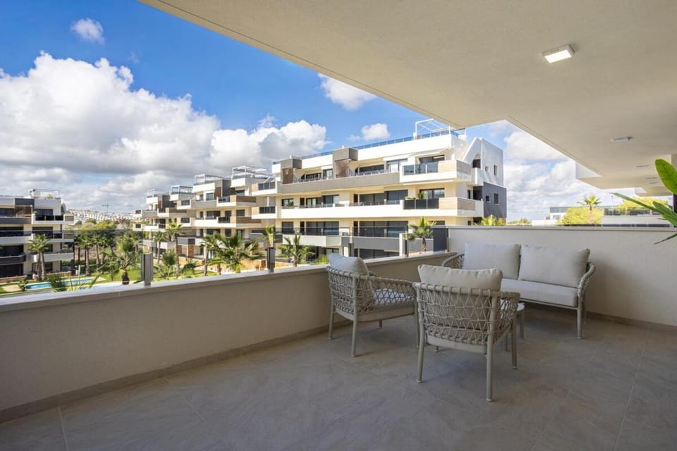 Balcony - Golf - Swimming pool - Family friendly Apartment in Vega Baja del Segura