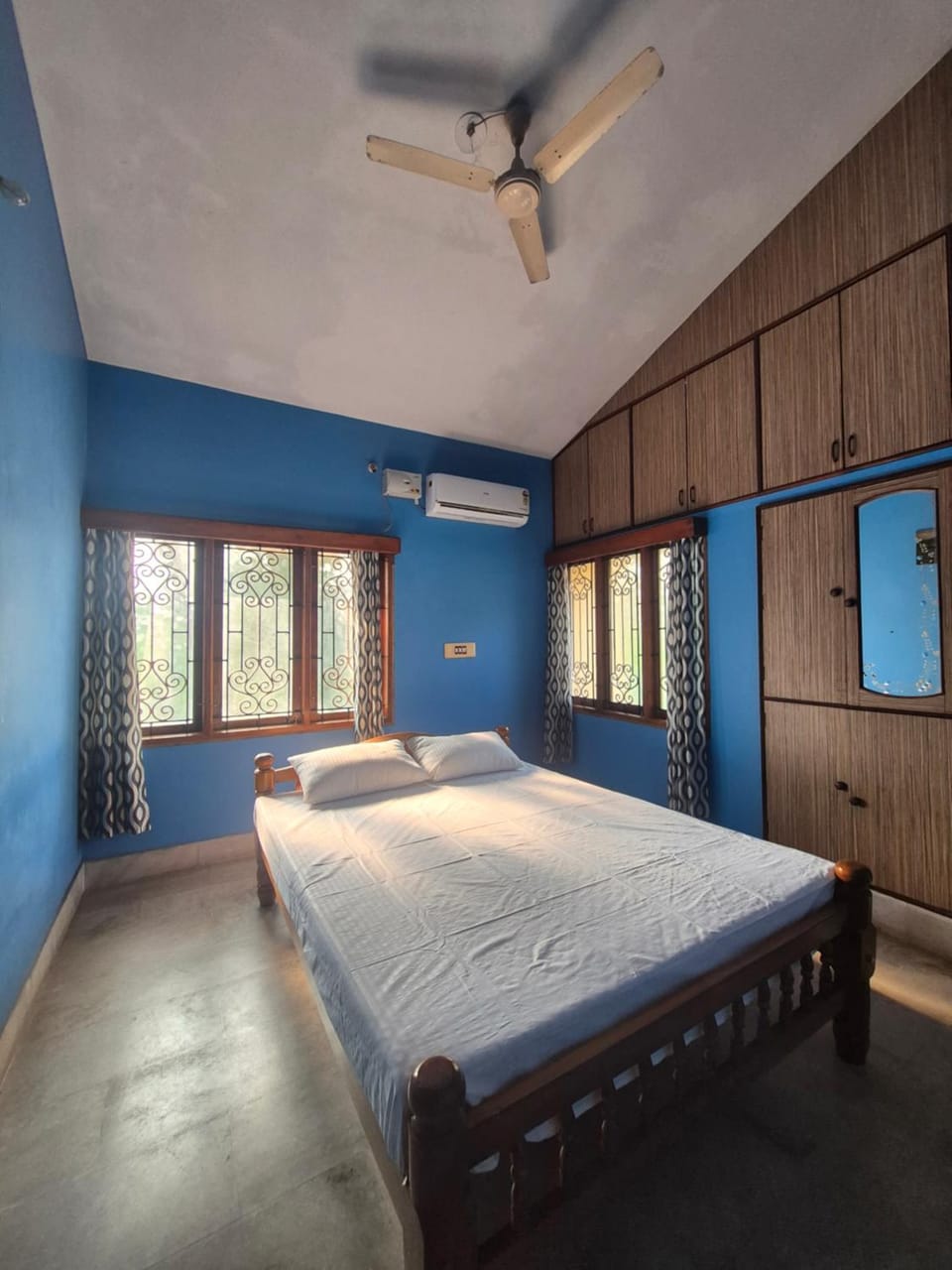 Bedroom, air conditioner