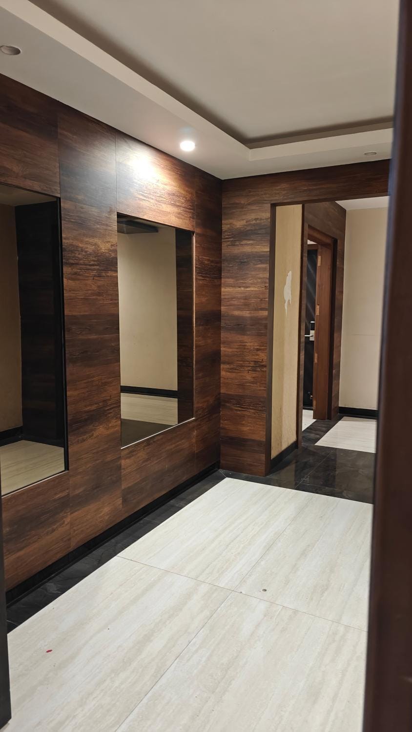 GSILVER SS HOTELS - BUSINESS CLASS ROOMS Near Tirupur Railway Station & Kadharpet Hotel in Tamil Nadu