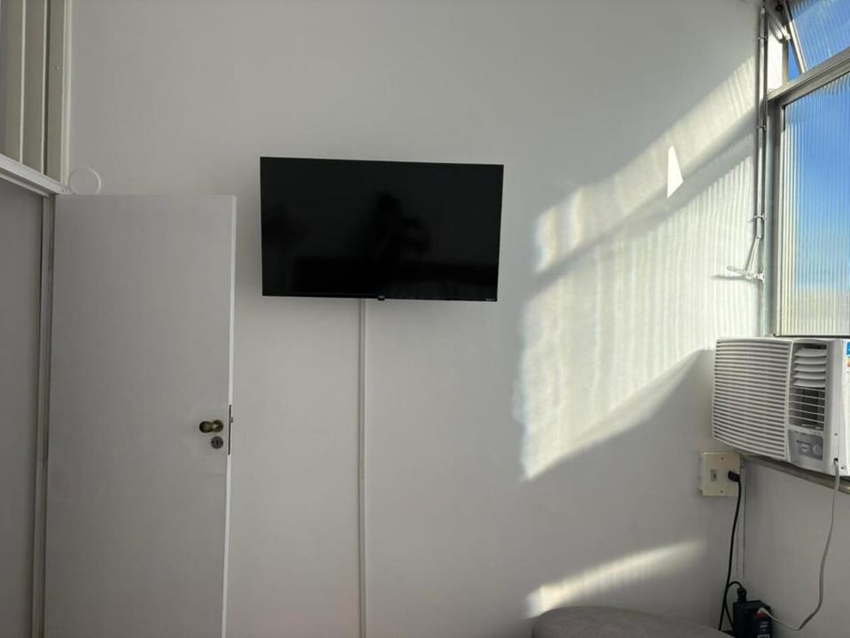 TV and multimedia, air conditioner
