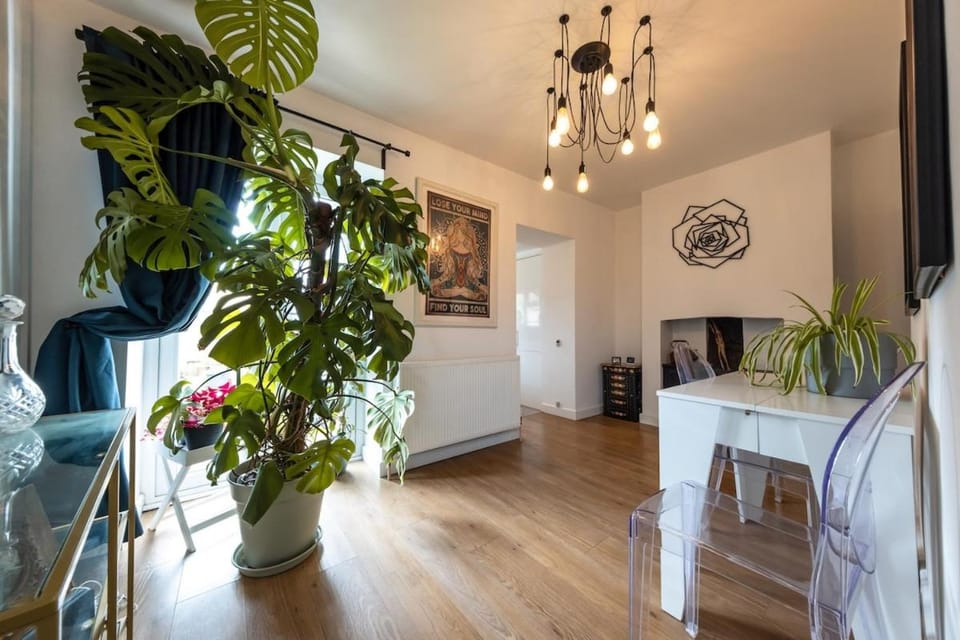 Clevedon Road Retreat - Cosy Portishead Stay Apartment in Portishead