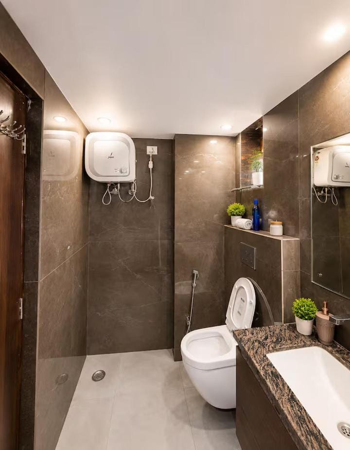 Shower, Toilet, Bathroom
