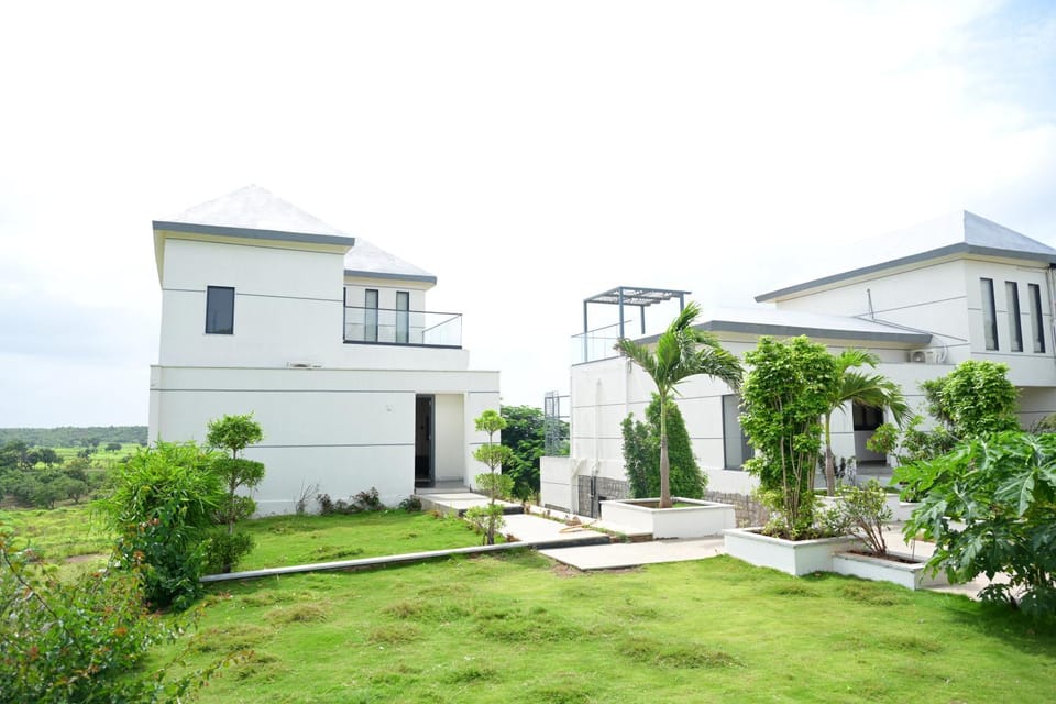 Property building, Garden, Garden view