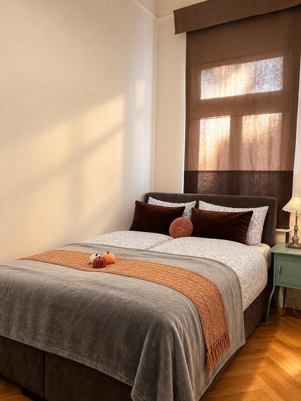 Szimpla Comfort 3BDR, 2BTHR, 2WC, 4AC Apartment Apartment in Budapest