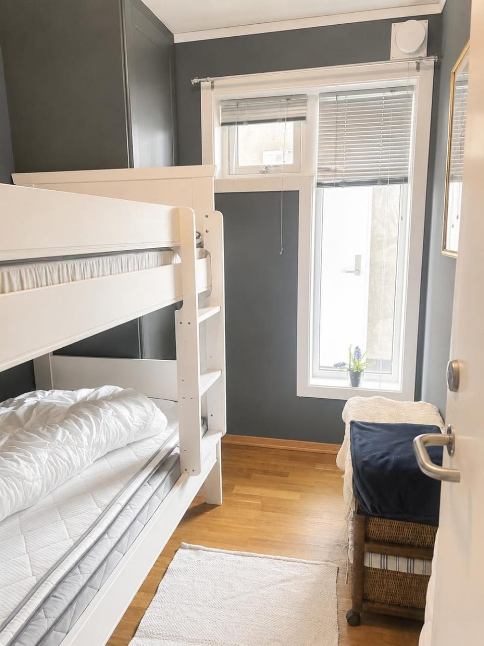 Bed, Bedroom, bunk bed