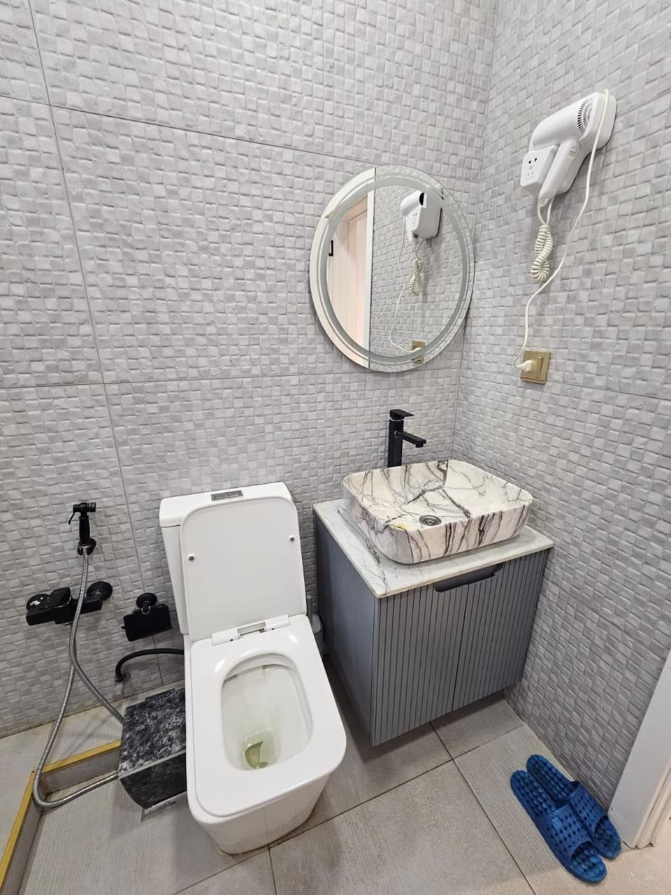 Toilet, Bathroom