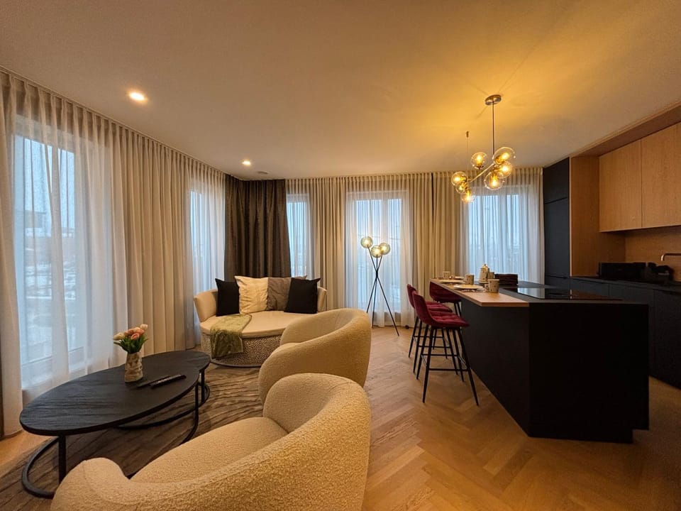 Living room, Seating area, Dining area