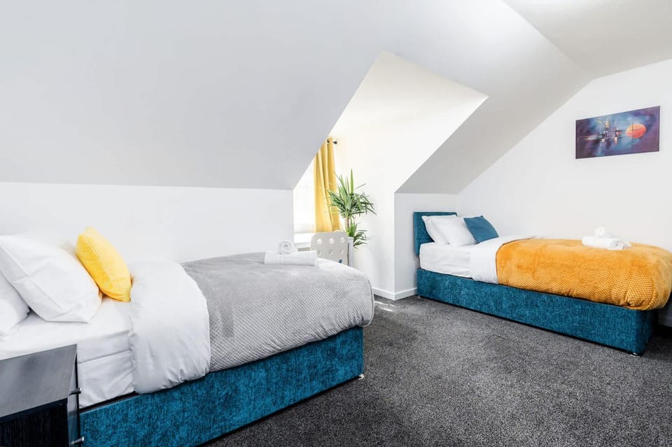 Bed, Bedroom