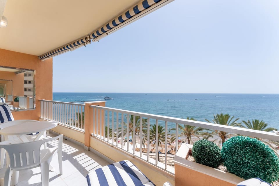Day, Natural landscape, Balcony/Terrace, Balcony/Terrace, Beach, Sea view, sunbed