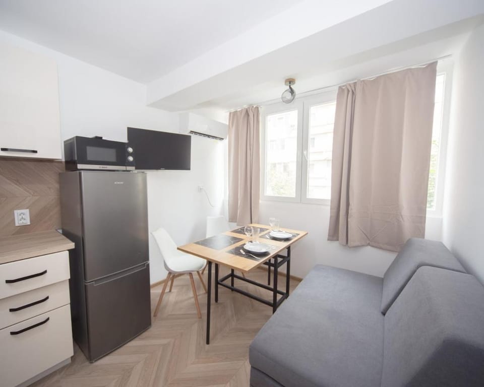 Aleks Sunrise 2 - Top Center, Sea Garden! Apartment in Burgas