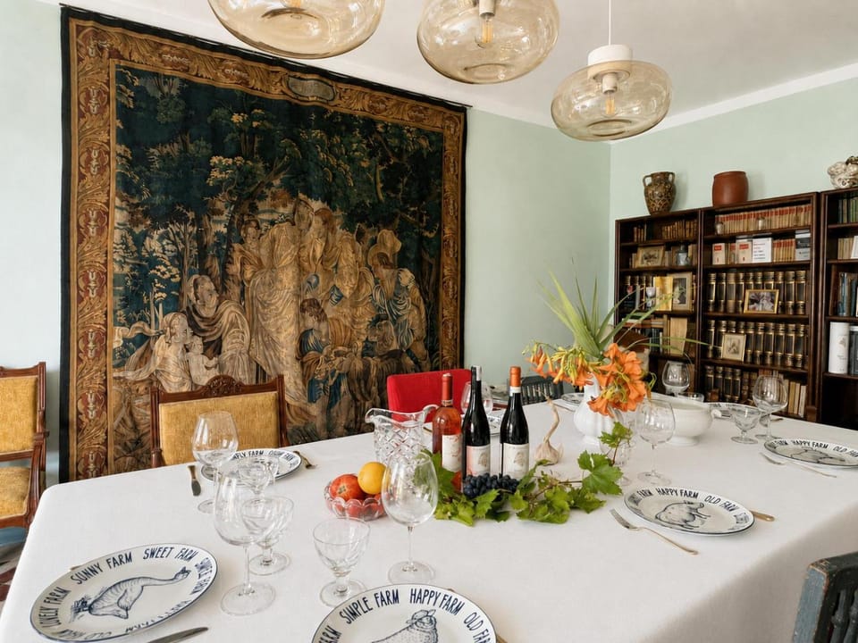 Library, Dining area
