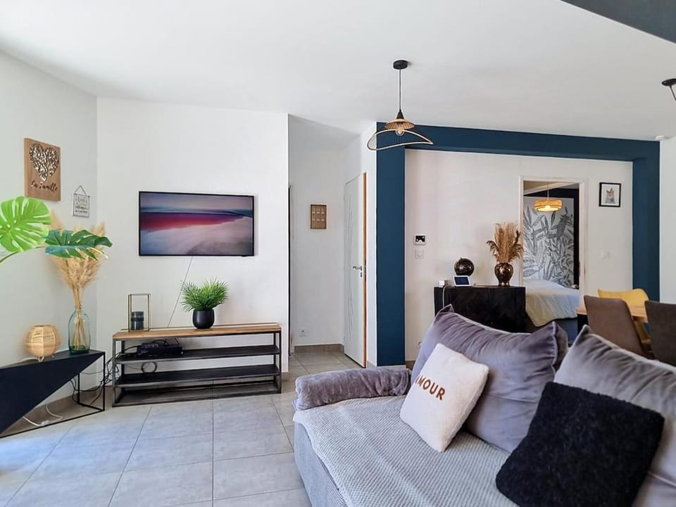 L'Écrin des Tulipes, Parking Privé, Terrasse, Wi-Fi House in Pays de la Loire