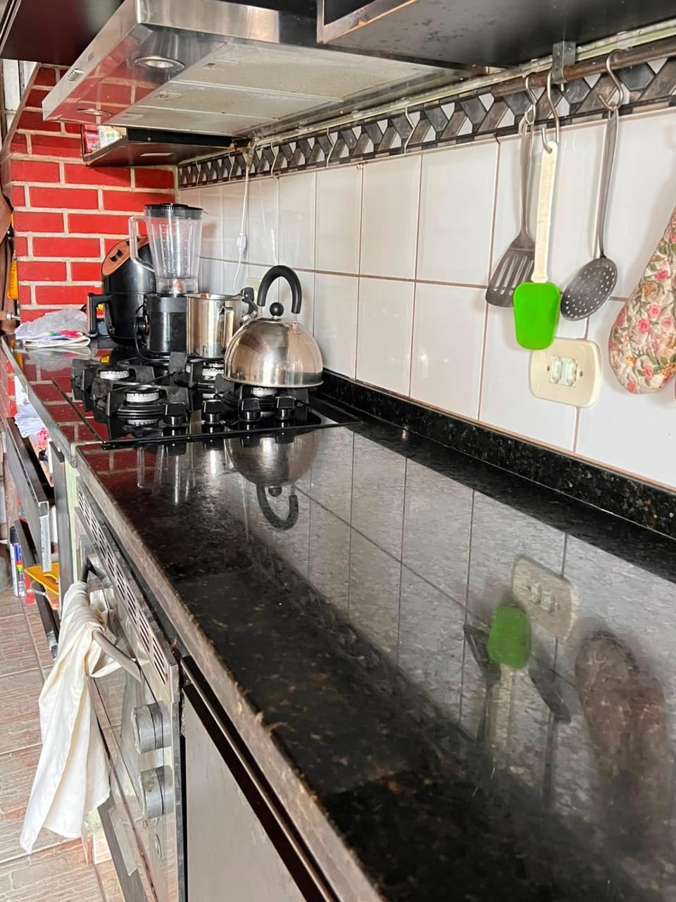 Coffee/tea facilities, Kitchen or kitchenette, Breakfast, stove